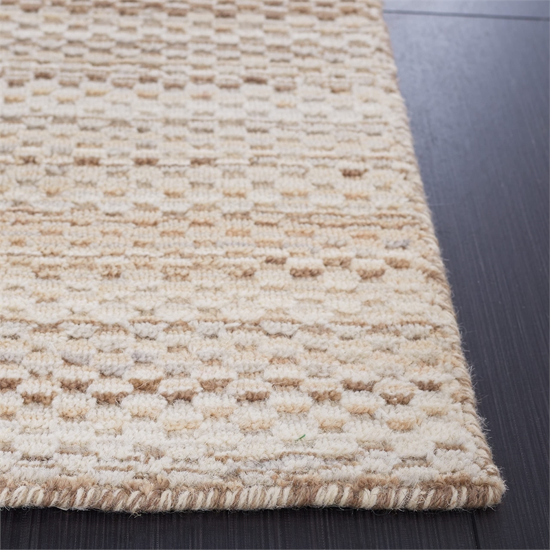 Safavieh Himalaya 6' X 9' Hand Loomed Wool Rug in Beige
