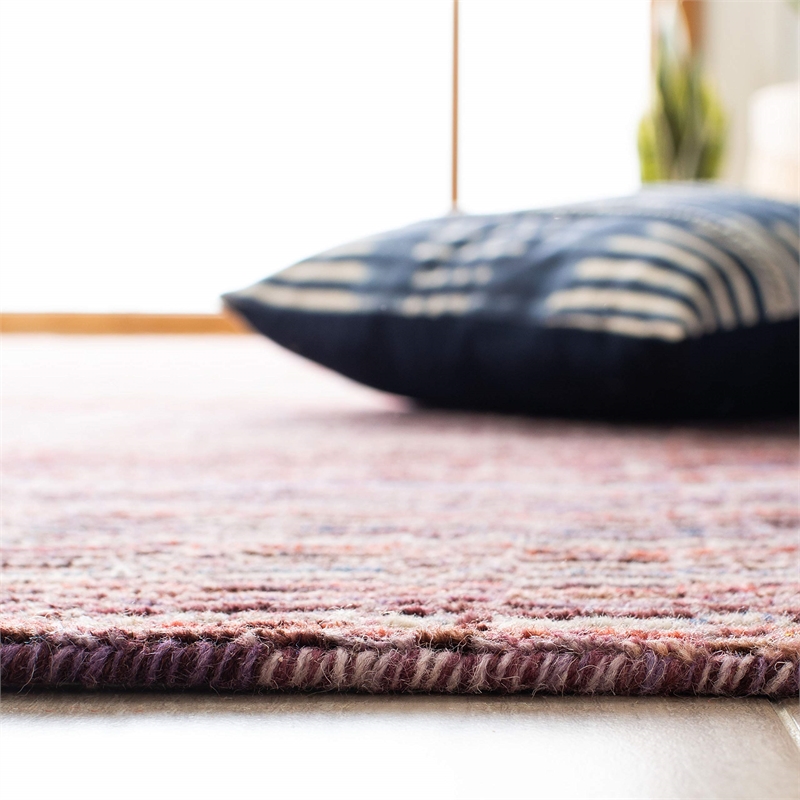 Safavieh Himalaya 4' x 6' Hand Loomed Wool Rug in Purple