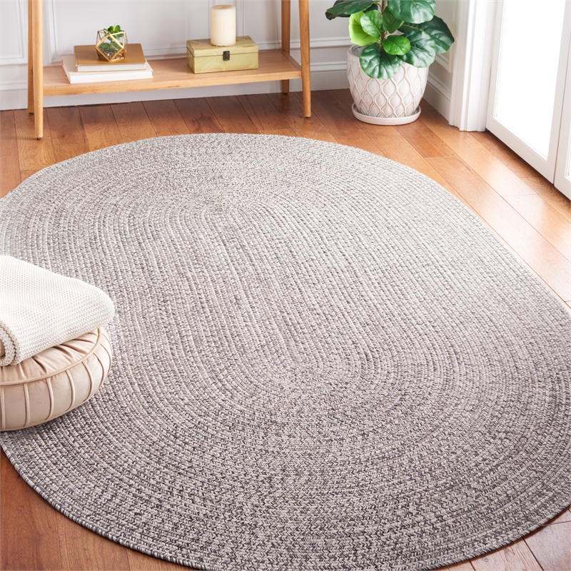 Safavieh Braided 3' X 5' Oval Hand Woven Rug in Gray / Ivory