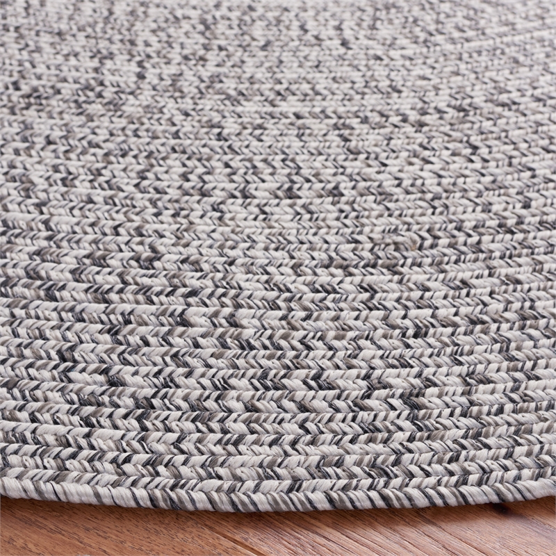 Safavieh Braided 7' X 7' Round Hand Woven Rug in Gray / Ivory