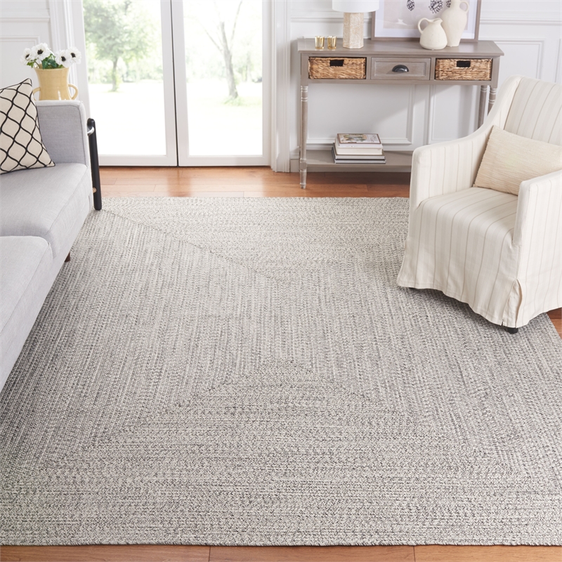 Safavieh Braided 8' X 10' Hand Woven Rug in Gray / Ivory