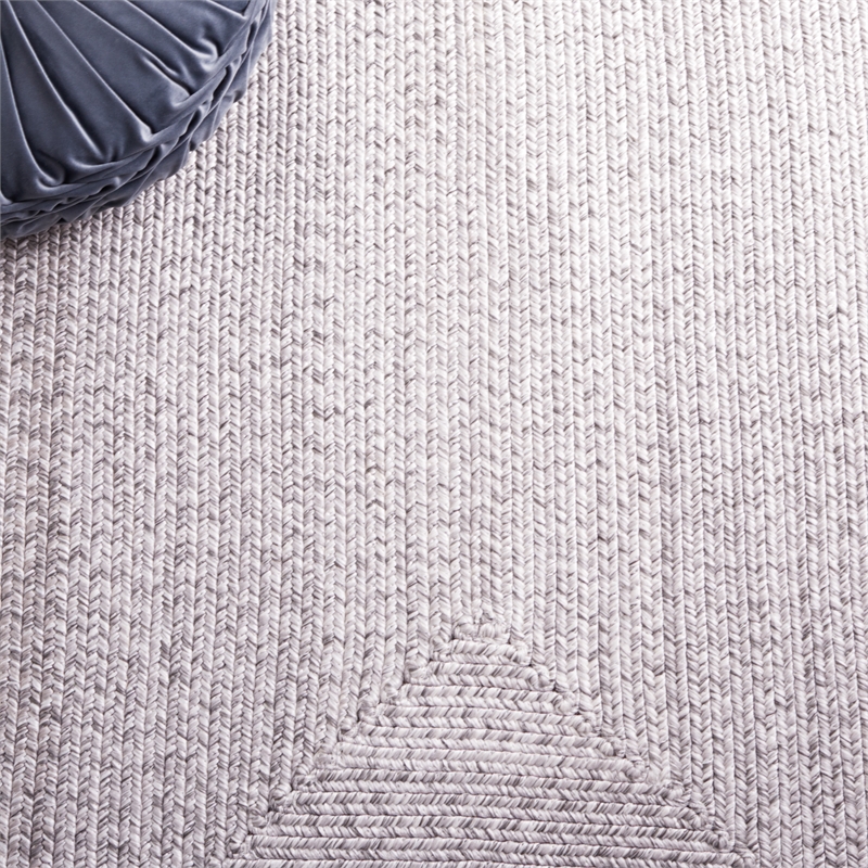 Safavieh Braided 2' X 3' Hand Woven Rug in Gray / Ivory