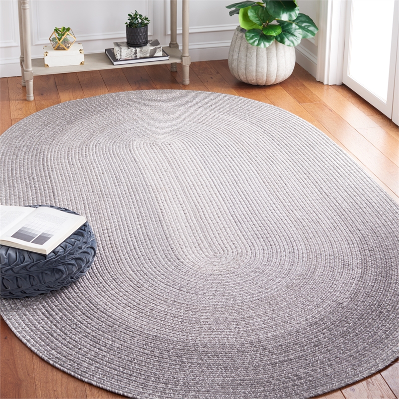 Safavieh Braided 3' X 5' Oval Hand Woven Rug in Gray / Ivory