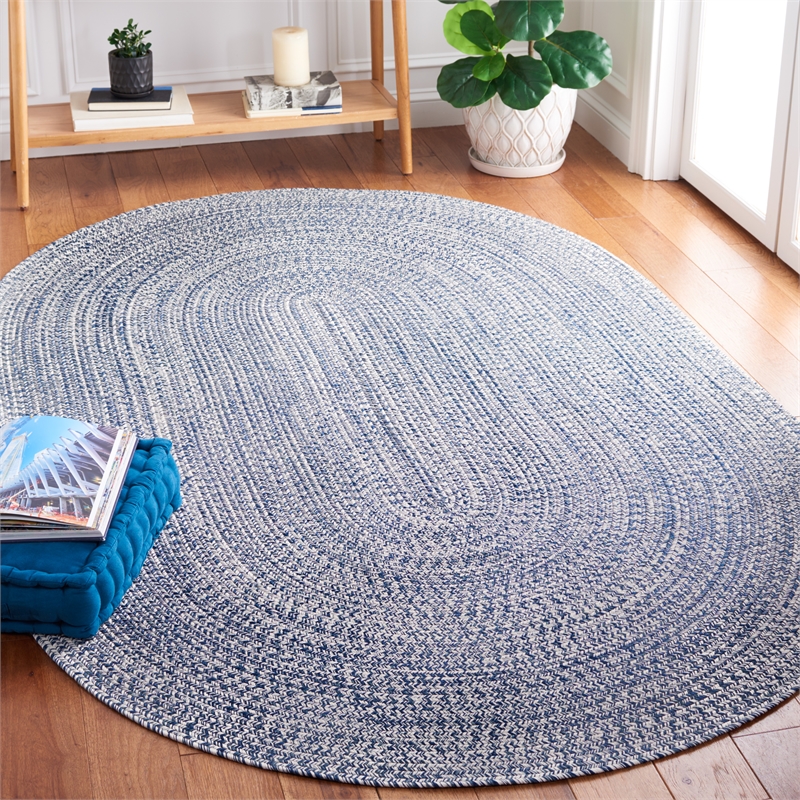 Safavieh Braided 5' X 8' Oval Hand Woven Rug in Navy / Ivory