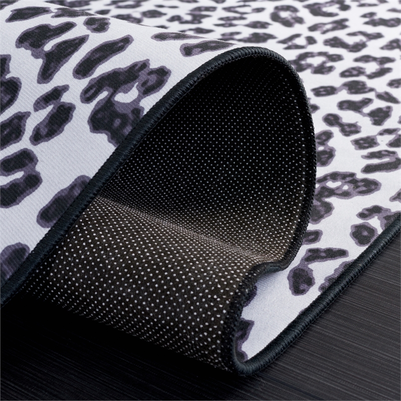 Safavieh Faux Hide 6'-0
