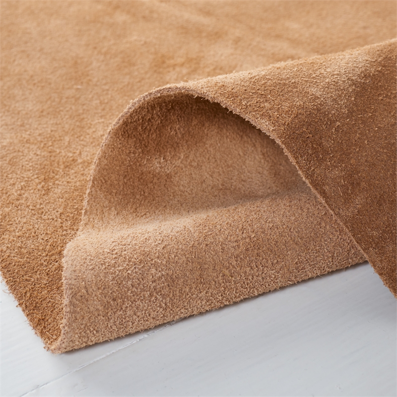 Safavieh Suede Cowhide 5' X 7' Suede Leather Cowhide Rug in Beige