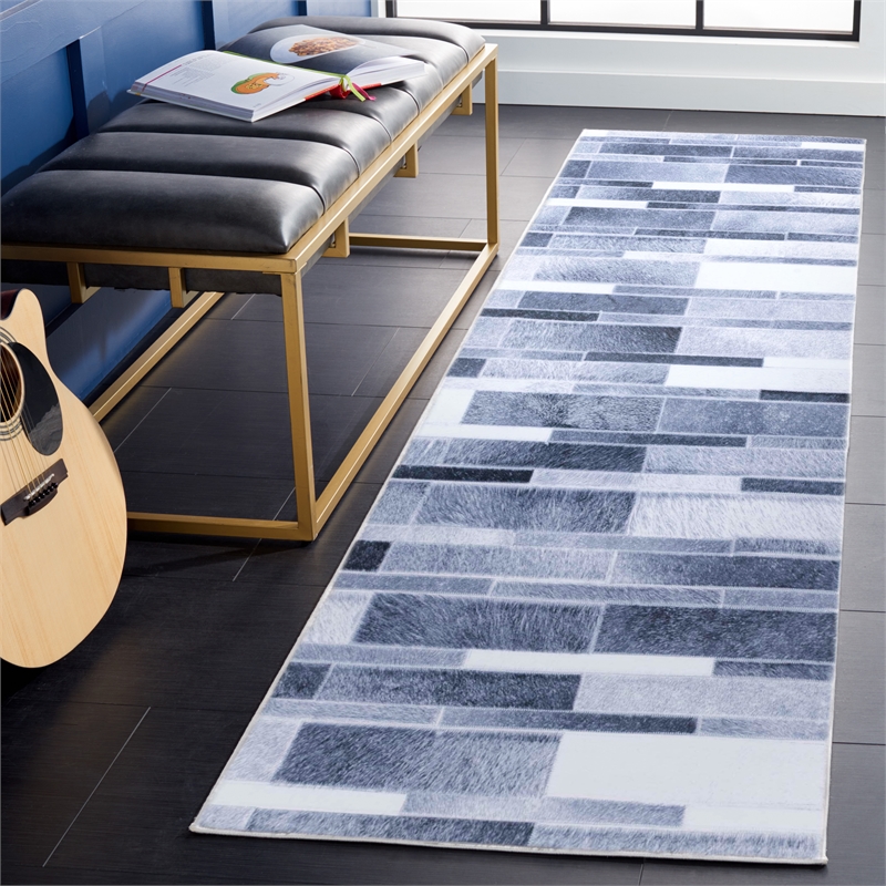 Safavieh Faux Hide 2'-6