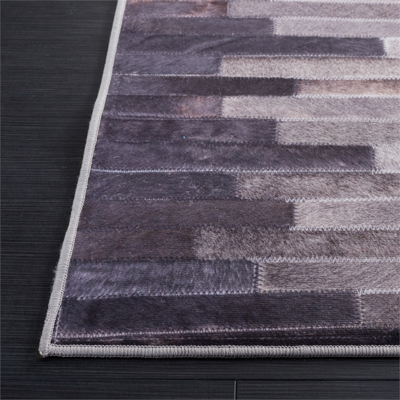 Safavieh Faux Hide 2'-6