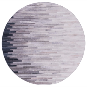Safavieh Faux Hide 6'-0&quot x 6'-0&quot Round Polyester Power Loomed Rug in Ivory/Gray