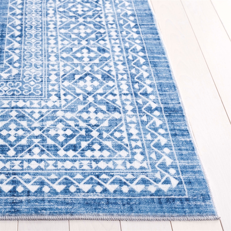 Safavieh Arizona 2'-6