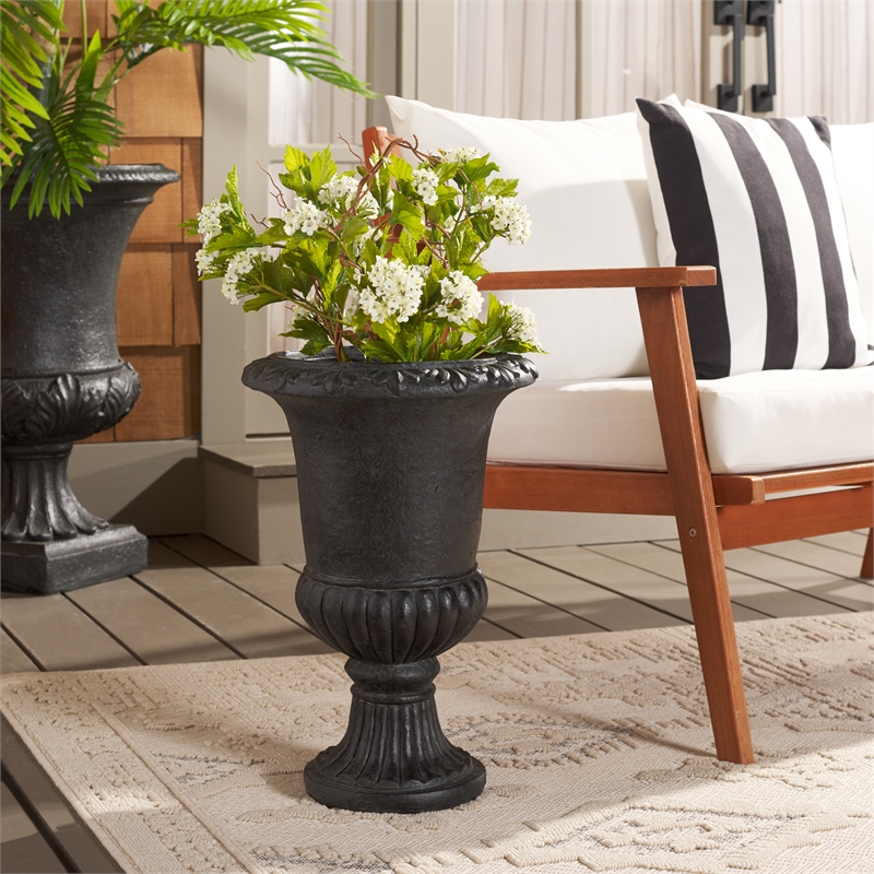 Safavieh Paul Resin Planters in Black