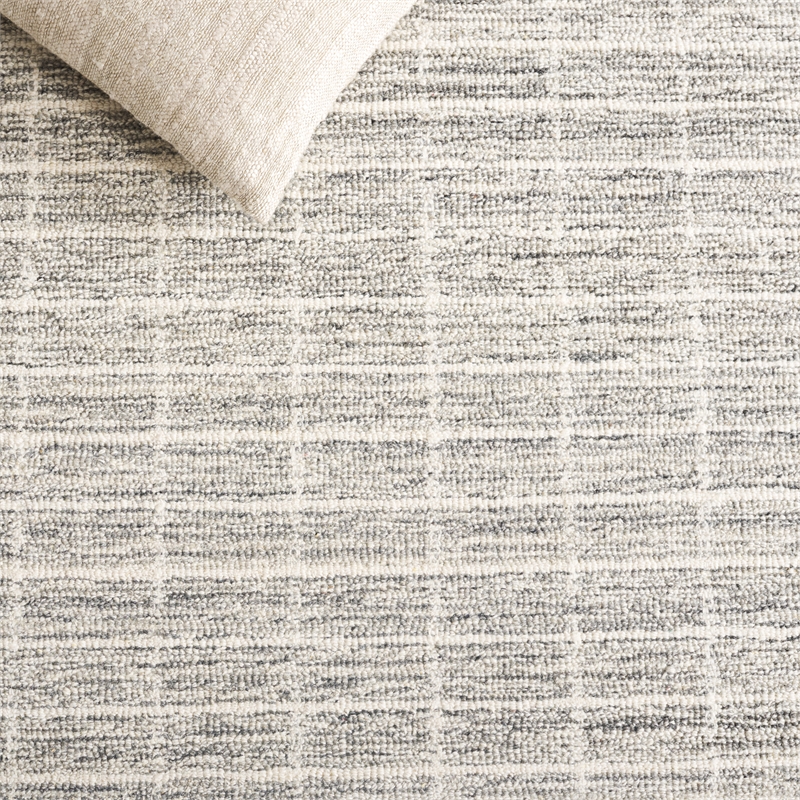 Safavieh Ebony 6' X 6' Round Wool Hand Tufted Rug in Gray / Ivory