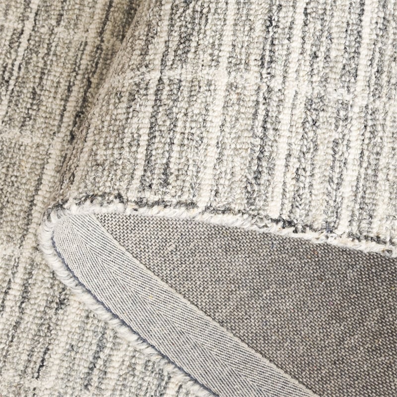 Safavieh Ebony 6' X 6' Round Wool Hand Tufted Rug in Gray / Ivory