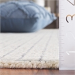 Safavieh Ebony 6' X 6' Round Wool Hand Tufted Rug in Light Blue / Ivory