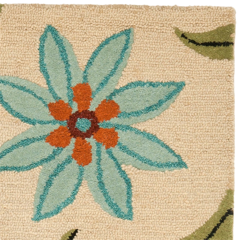 Safavieh Blossom 2'-3
