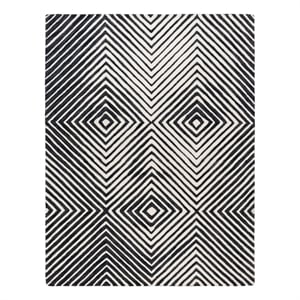 Safavieh Ebony 8'-0&quot x 10'-0&quot Wool and Cotton Hand Tufted Rug in Black / Ivory