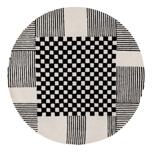 Safavieh Genre 6'-0&quot x 6'-0&quot Wool Hand Tufted Rug in Black / Ivory
