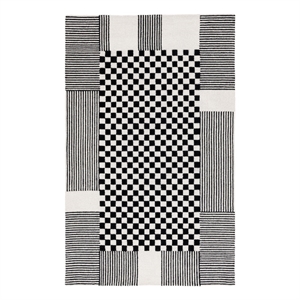 Safavieh Genre 6'-0&quot x 6'-0&quot Wool Hand Tufted Rug in Black / Ivory