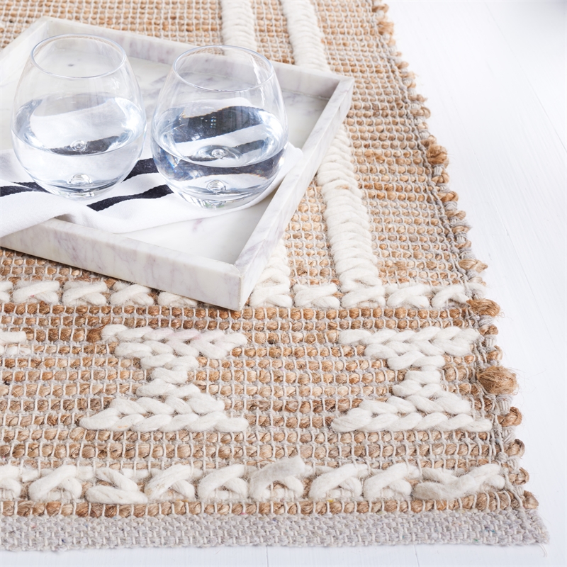 Safavieh Natural Fiber 2'-3