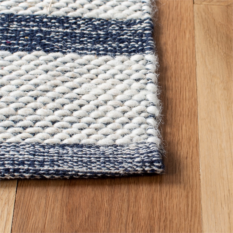 Safavieh Striped Kilim 2'-3