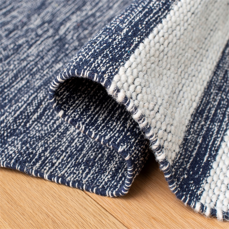 Safavieh Striped Kilim 2'-3