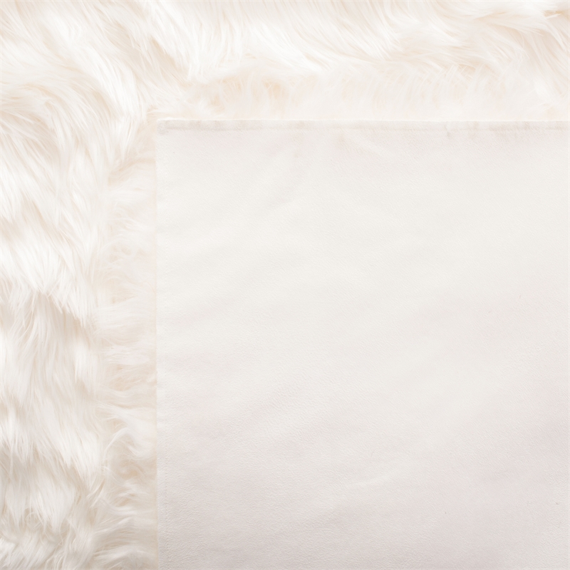 Safavieh Faux Sheep Skin 2'-0