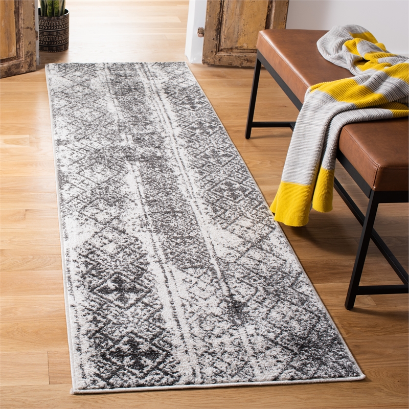Safavieh Adirondack 2'-6