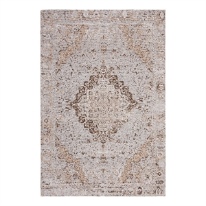 Safavieh Classic Vintage 4'-0&quot x 6'-0&quot Polyester Power Loomed Rug in Taupe