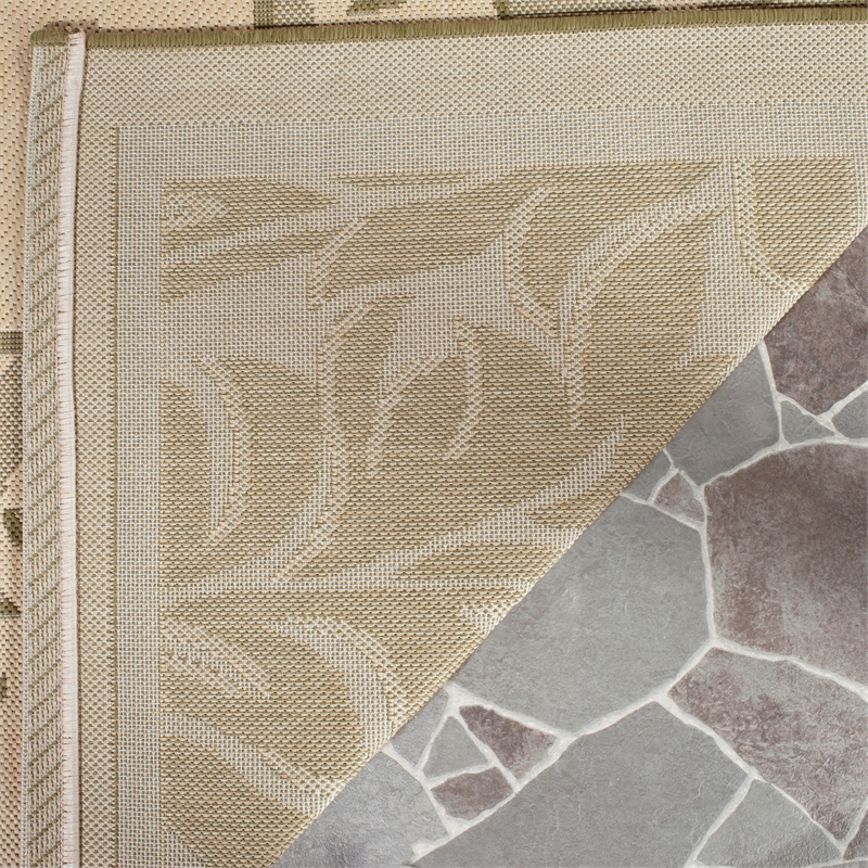 Safavieh Courtyard 6'-7