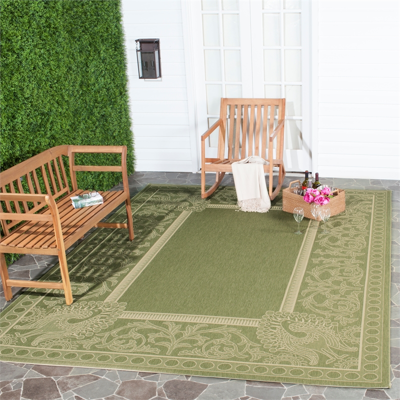 Safavieh Courtyard 8'-0