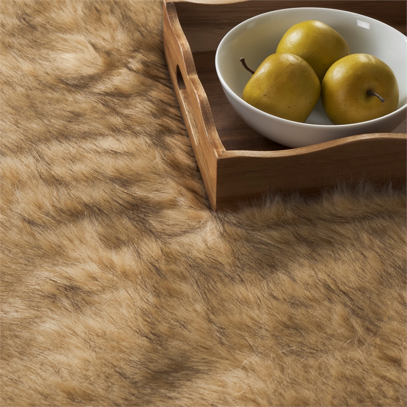 Safavieh Faux Sheep Skin 3'-0