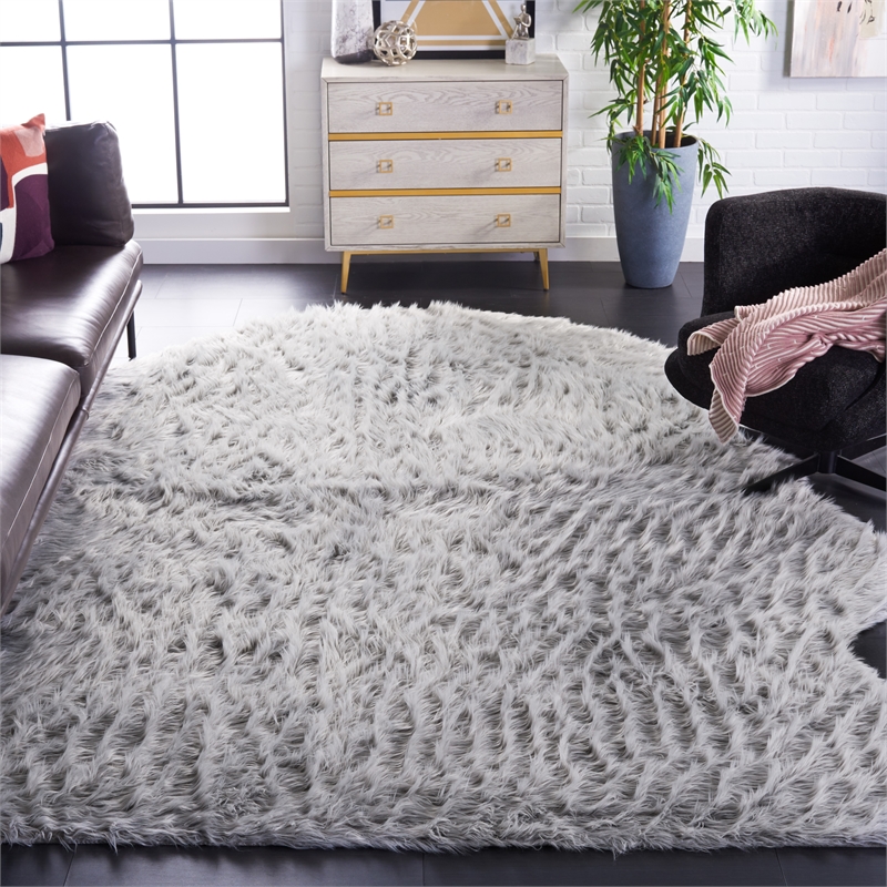 Safavieh Faux Sheep Skin 8'-0
