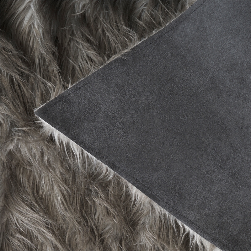 Safavieh Faux Sheep Skin 2'-0