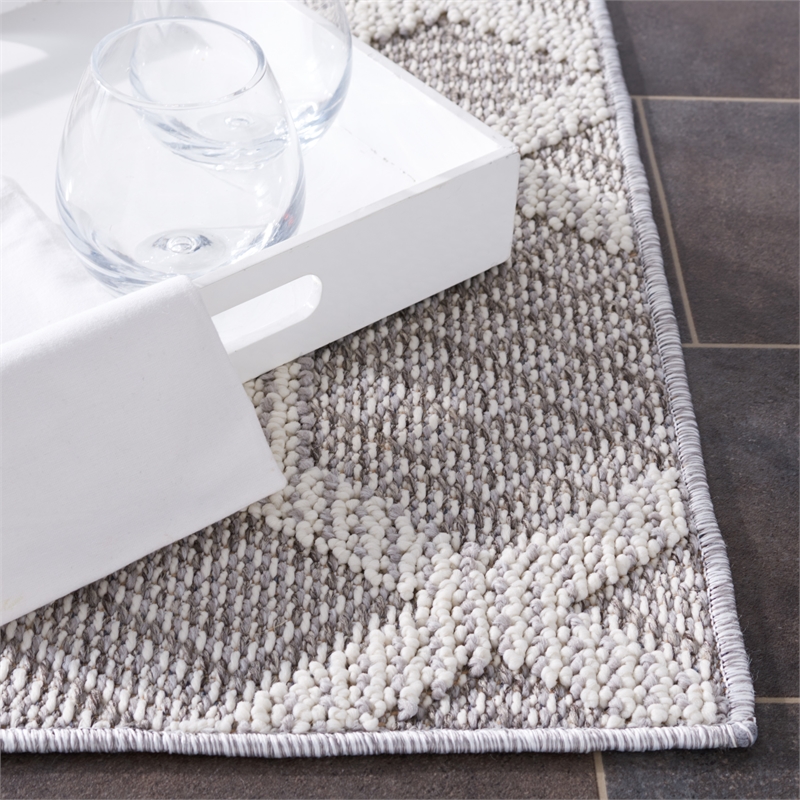 Safavieh Global 4'-0