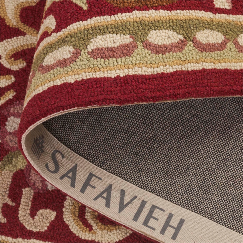 Safavieh Chelsea 5'-3