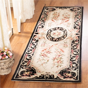 Safavieh Chelsea 2'-6&quot x 8'-0&quot Wool Hand Hooked Rug in Black