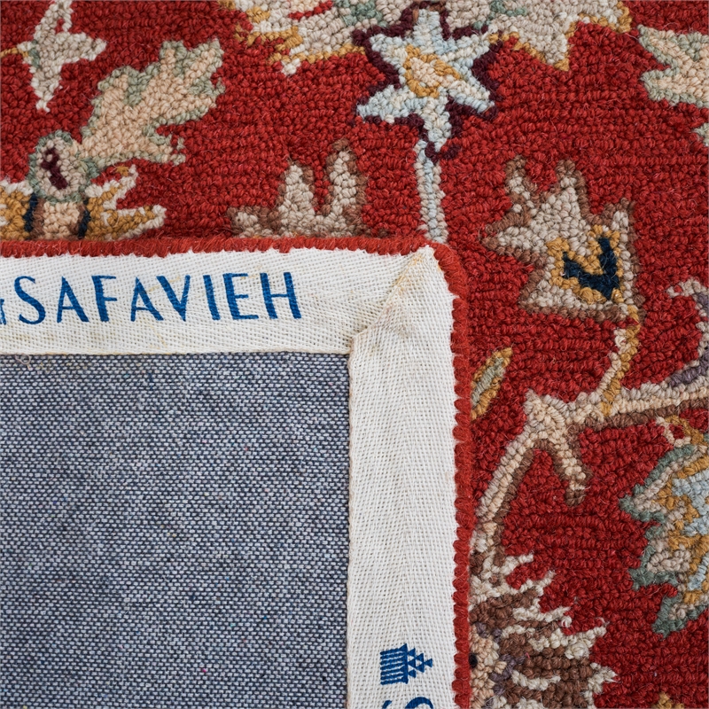 Safavieh Chelsea 5'-3