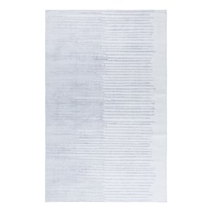 Safavieh Malibu 6'-0&quot x 9'-0&quot Polyester Power Loomed Rug in Light Gray / Gray