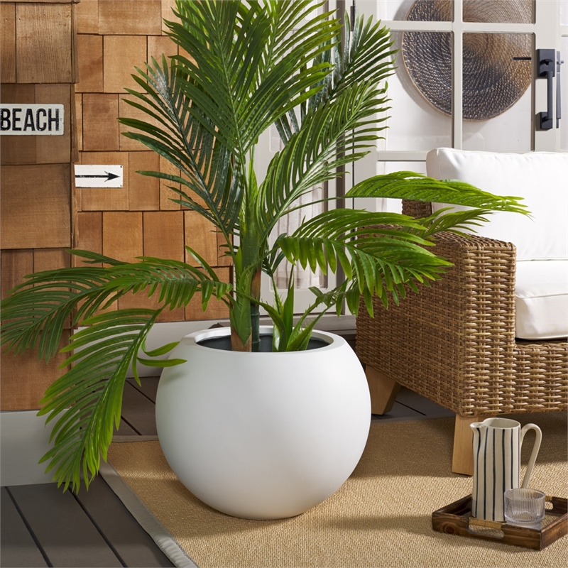 Safavieh Kenslia Large Concrete Ficonstone Planter in White