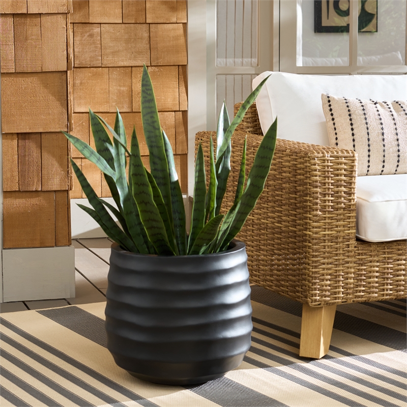 Safavieh Marta Ficonstone Planter Pot  in Black
