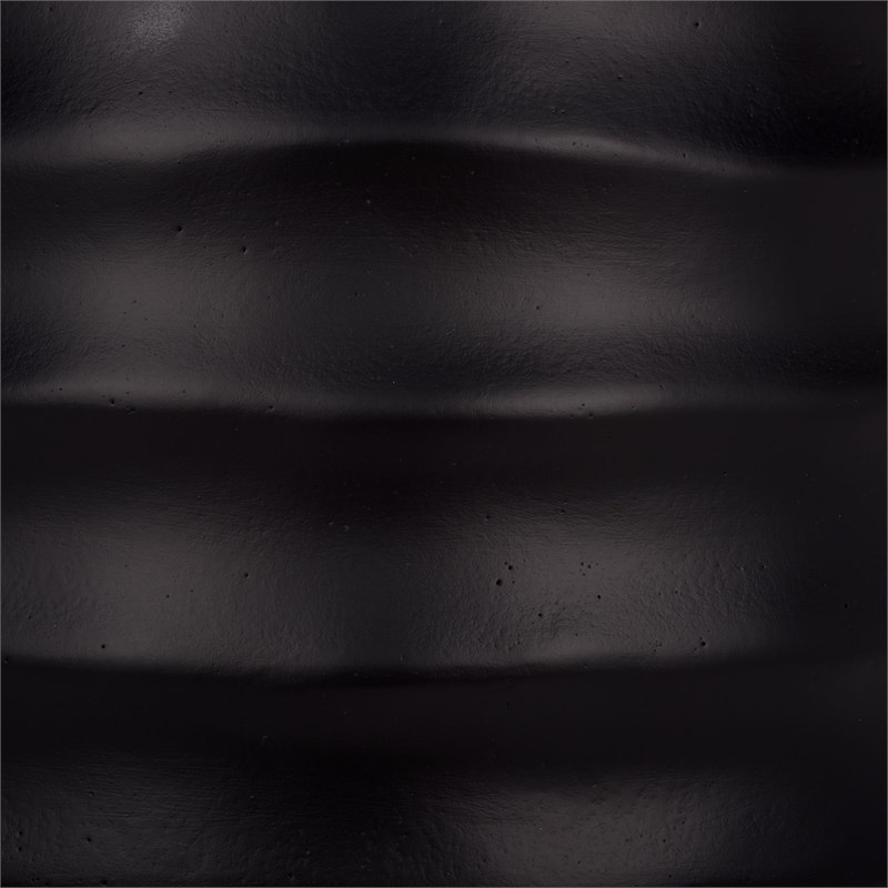 Safavieh Marta Ficonstone Planter Pot  in Black