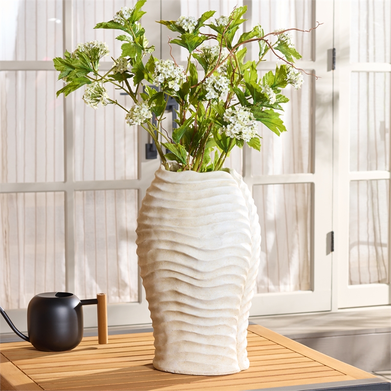 Safavieh Damian Planter Pot  in Off White