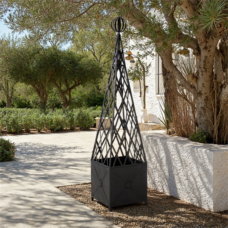 Safavieh Caledonia Iron Trellis Planter in Black