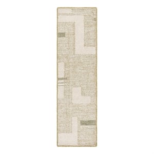 Safavieh Harvest 2'-3&quot x 8'-0&quot Wool Hand Tufted Rug in Green / Ivory