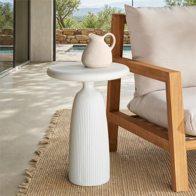 Safavieh Oskar Round Concrete and Iron Accent Table in Ivory