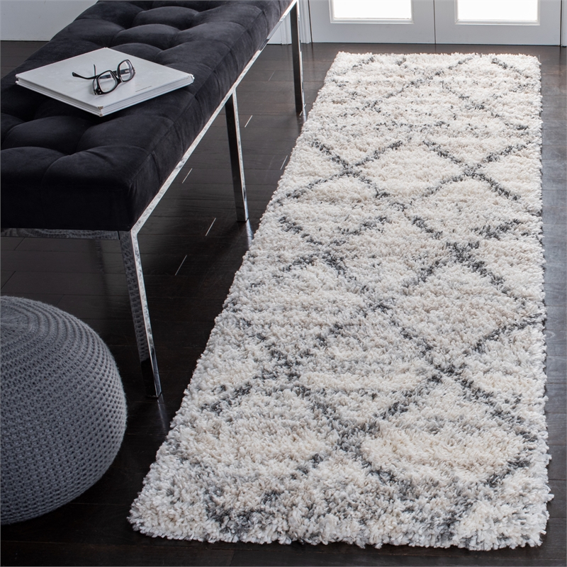 Safavieh Fontana Shag  800 2'-3