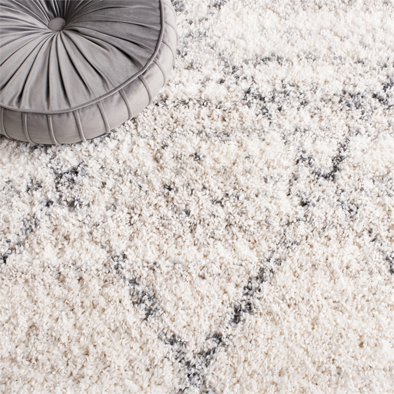 Safavieh Fontana Shag  800 2'-3