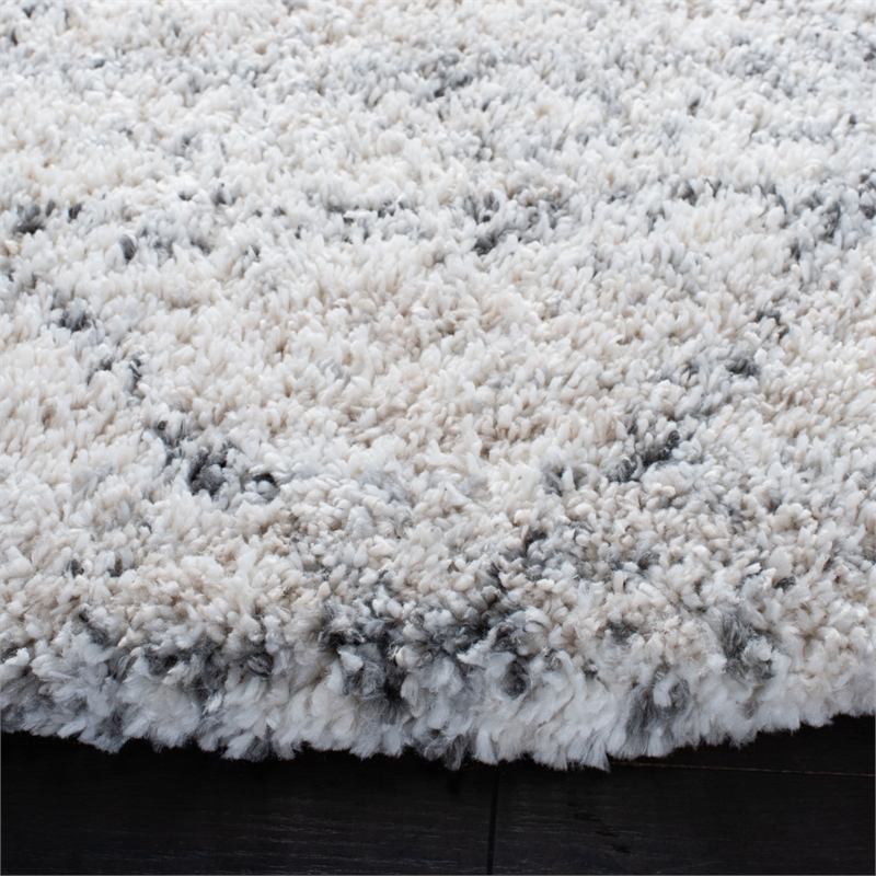 Safavieh Fontana Shag  800 6'-7