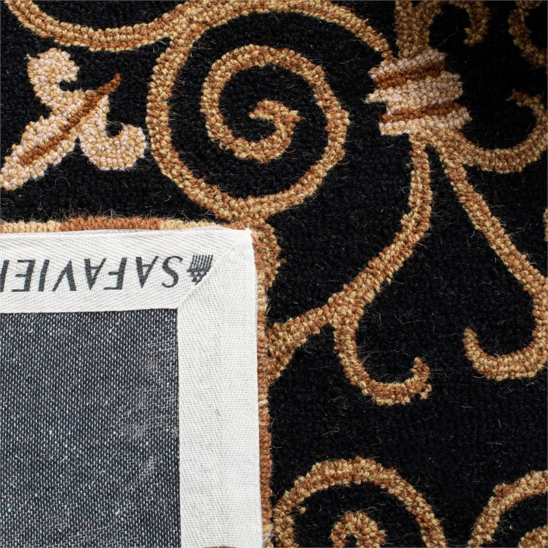 Safavieh Chelsea Wool Moon Half Rug HK11A-3HM in Black