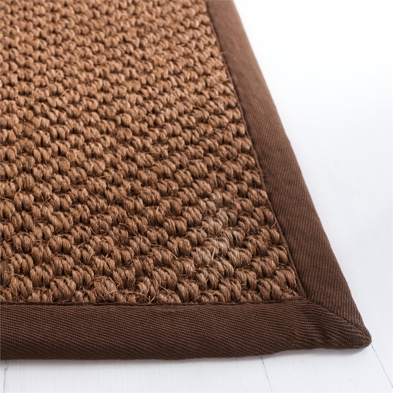 Safavieh Natural Fiber Sisal Accent Rug NF525D-2 in Chocolate